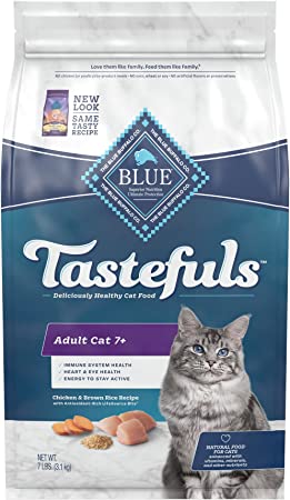 Blue Buffalo Healthy Aging Natural Mature Dry Cat Food, Chicken & Brown Rice 7-lb